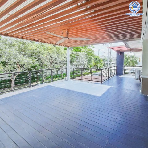 *****บ้านเดี่ยวมือสองย่านนนทบุรี ม.เพอร์เฟคเพลส รัตนาธิเบศร์ เฟส3 หลังมุม! เนื้อที่มากถึง 52.2 ตร.ว. ฟังก์ชัน 3 ห้องนอน 3 ห้องน้ำ 2 ที่จอดรถ บ้านพร้อมอยู่ ต่อเติมเต็มพื้นที่ หน้าบ้านเป็นสวน บนทำเลดี ใกล้เซ็นทรัลรัตนาธิเบศร์, ทางด่วน "งามวงศ์วาน" และรถไฟฟ้าสายสีม่วง "สถานีไทรม้า"